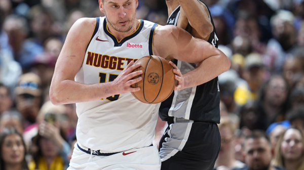 Jokićeva lekcija Vembanjami sa 42 poena VIDEO