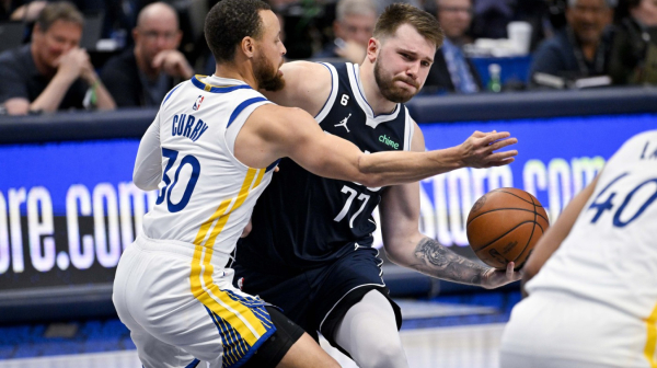 Dončiću šuterski obračun sa Karijem, a Voriorsima pobeda nad Dalasom