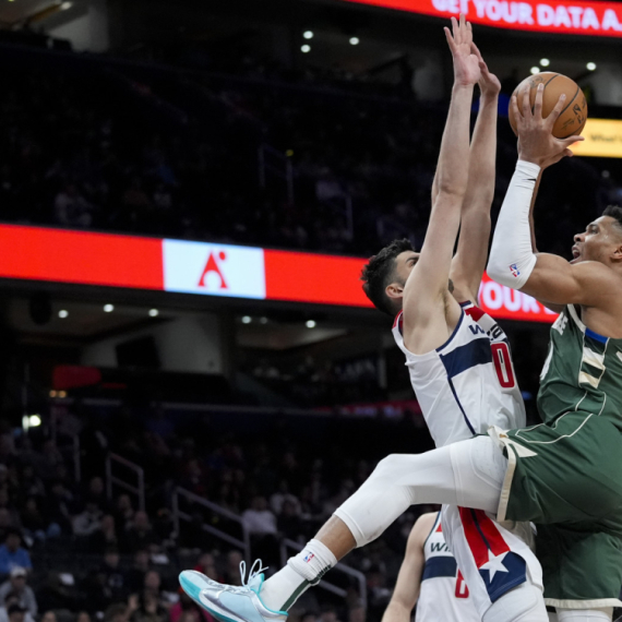 Vukčević rekao Janisu da je Grk: "Razmišlja da igra za Grčku"