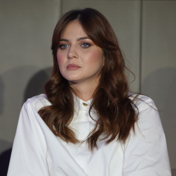 Nina Janković hitno završila u bolnici: Muž je vozi u kolicima FOTO