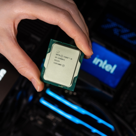 Šef Intela predstavio nove AI čipove: "Čelnik Nvidije nije u pravu"