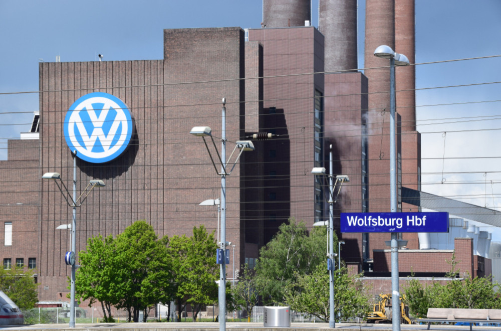 Čudan trend u Londonu: Lopovi se "navadili" na senzore za VW tempomate