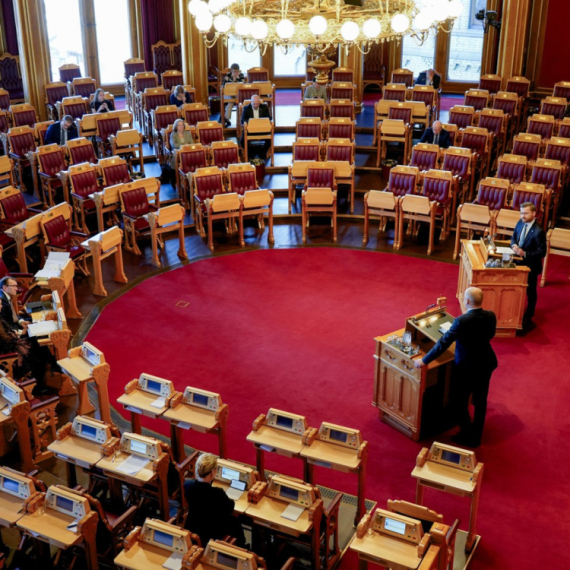 Dojava o bombi u norveškom parlamentu