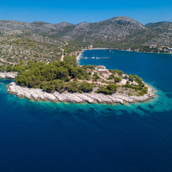 Ovo ostrvo je jedno od najpotcenjenijih u Evropi, a pravi je dragulj Mediterana VIDEO
