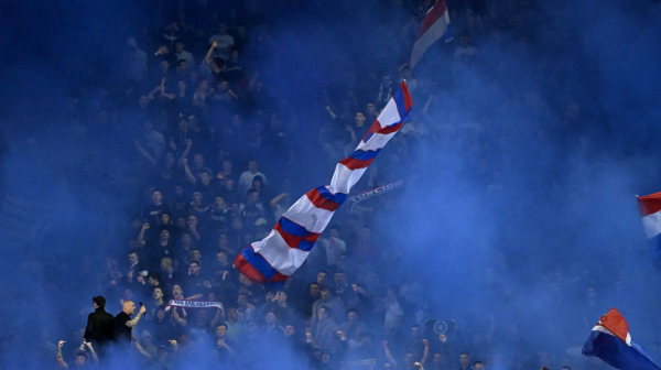 "Torcida" prenela haos na ulice Splita – slika sa "Poljuda" kruži internetom FOTO/VIDEO