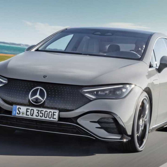 I Mercedes se priklonio Tesli