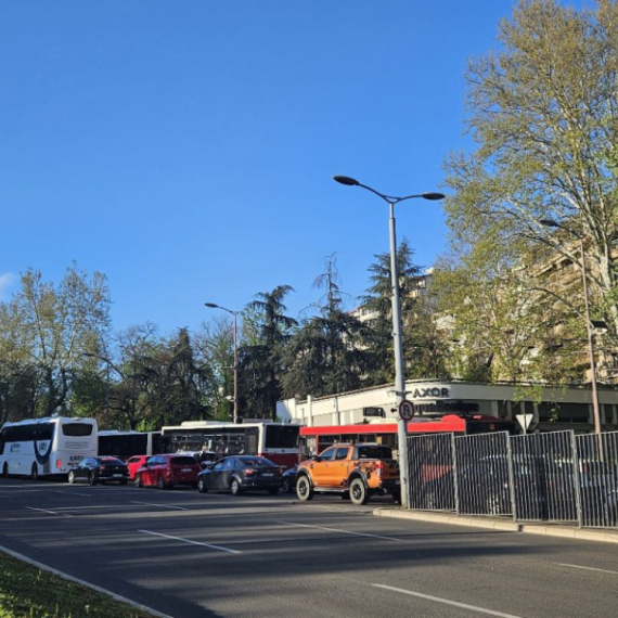 Saobraćajni kolaps: Oboren motociklista kod Hrama FOTO