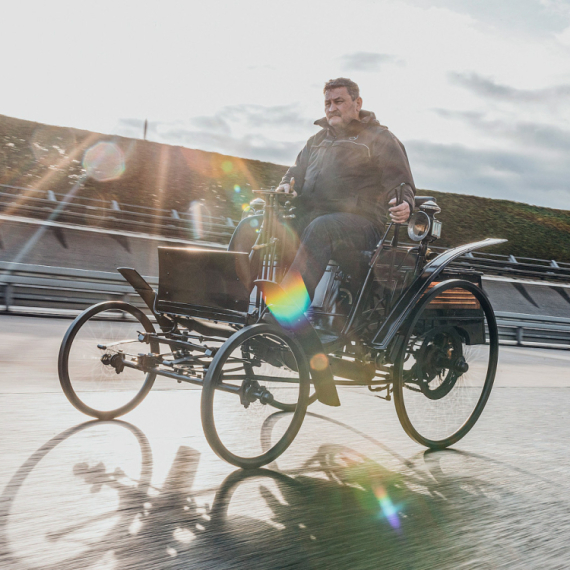 Prvi serijski automobil danas slavi 130. rođendan: Imao je 1,5 KS, a jurio 20 na sat! FOTO