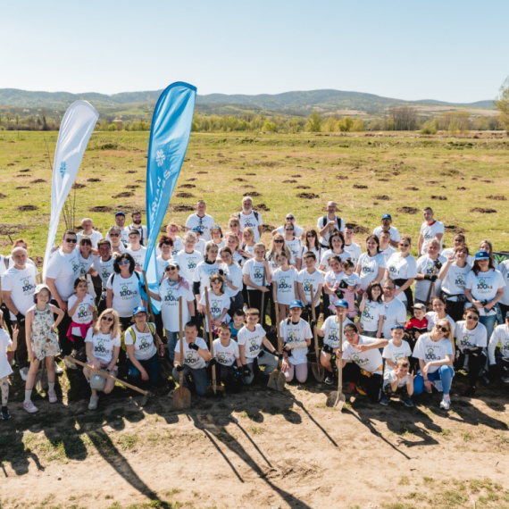 Kompanija Siberian Wellness Srbiji posadila 600 sadnica autohtonih vrsta drveća