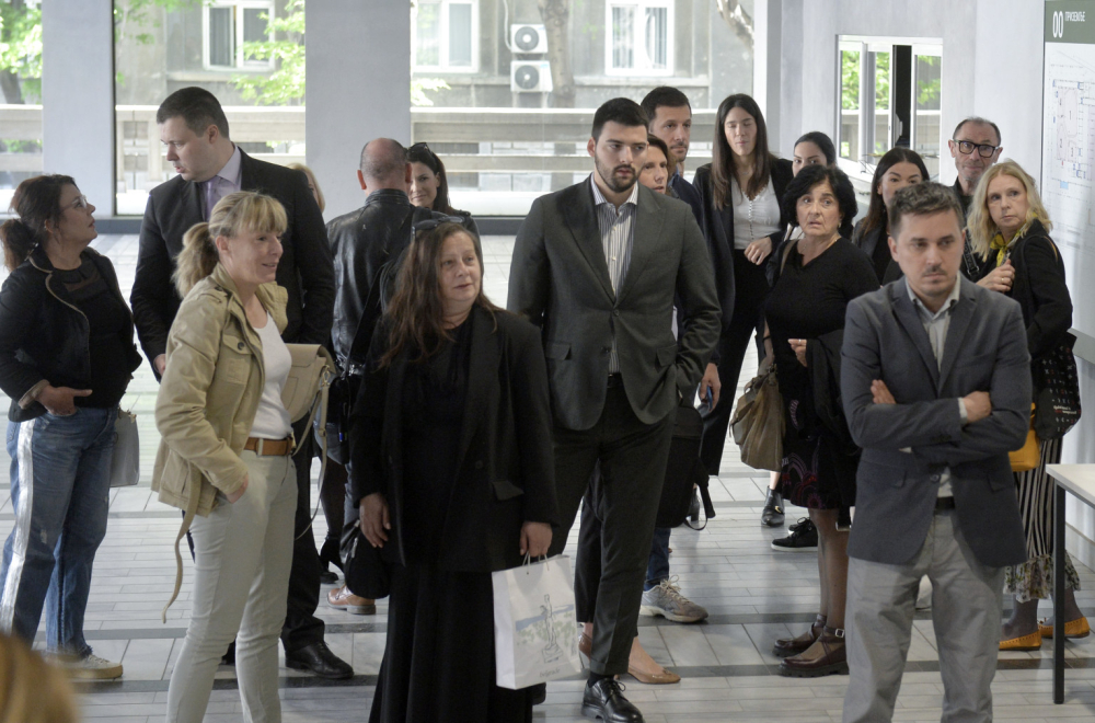 Saslušana nekadašnja direktorka škole na Vračaru: "K.K. je bio dobar učenik" VIDEO