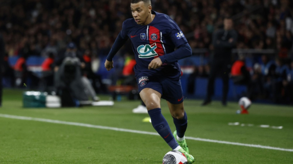 "Da sam ja bio glavni, Mbape i Haland bi igrali za Barsu"