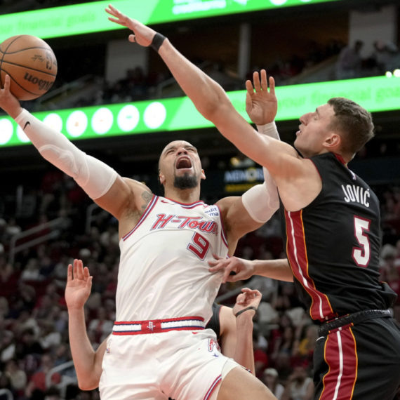 Jović dao doprinos bitnoj pobedi – Majami u borbi za plej-of VIDEO