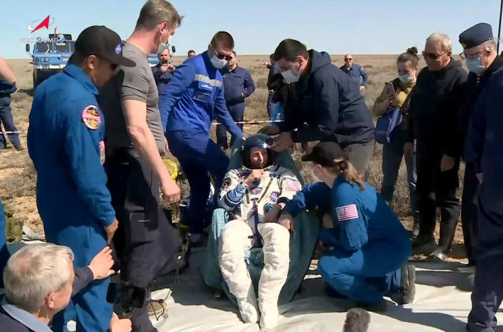 Sojuz MS-24 uspešno sleteo na Zemlju nakon misije na ISS FOTO