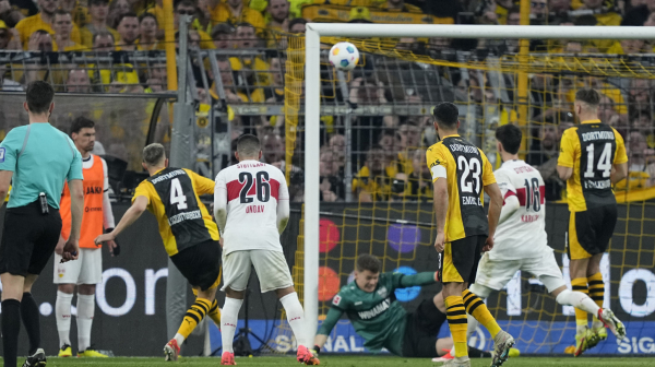 Girasi utišao Dortmund – promašaj sezone Šloterbeka