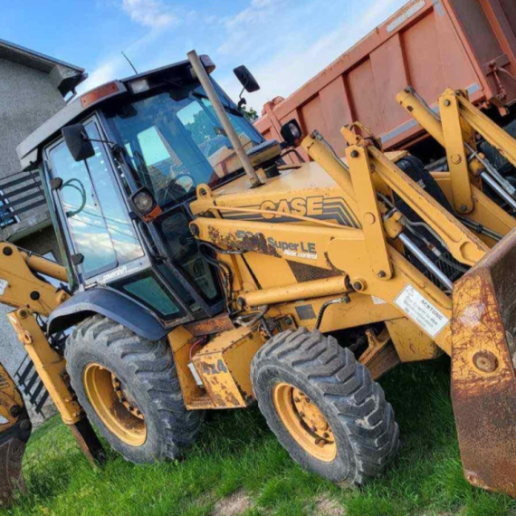 Nesvakidašnja krađa u Obrenovcu: Lopovi "oterali" građevinsku mašinu