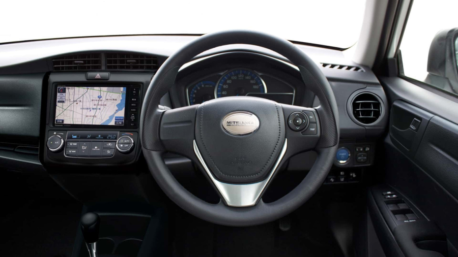 Može li ružnije? Mitsuoka Ryugi je frankenštajn među automobilima FOTO