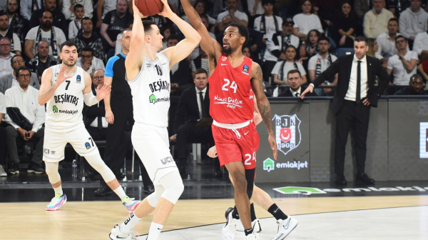 Zvezda se odrekla Simonovića – Bjelica ga doveo kod Radonjića