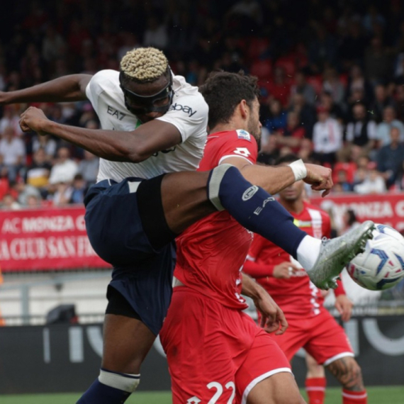 Napoli preokretom preživeo Moncu