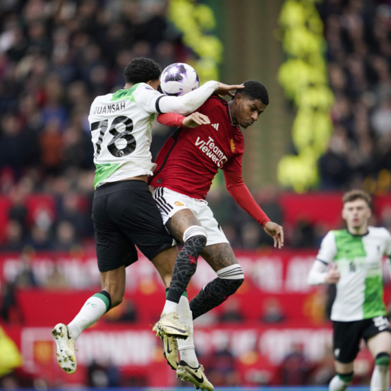 Junajted istrgao šampionsku trku iz ruku Liverpula!