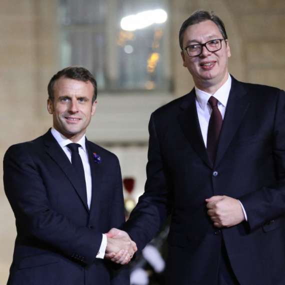 Vučić arrived in Paris: meeting with Macron tomorrow