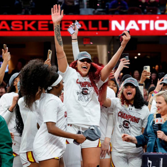 Ženski Kari oborila novi rekord, ali ostala bez krune – Južna Karolina zaokružila savršenu sezonu VIDEO