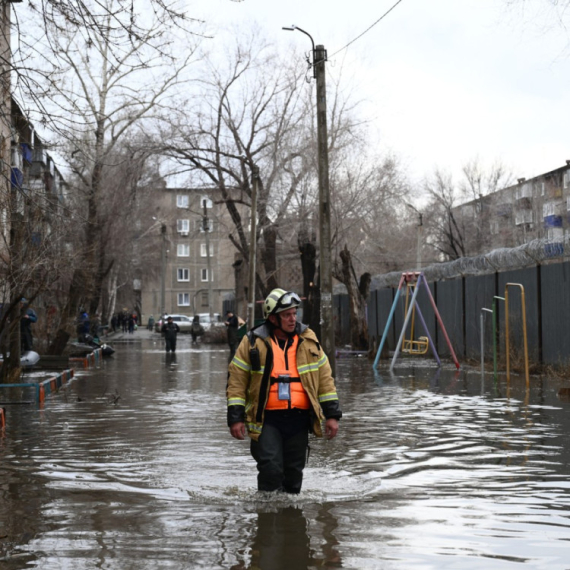 Potpuni haos u Rusiji: Preko 10.400 stambenih objekata i dalje poplavljeno