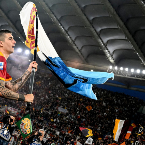 Defanzivac Rome pod istragom zbog proslave posle derbija VIDEO