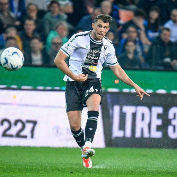 "Rosoneri" krenuli na sve ili ništa po Samardžića –  umešan i Ibrahimović?!