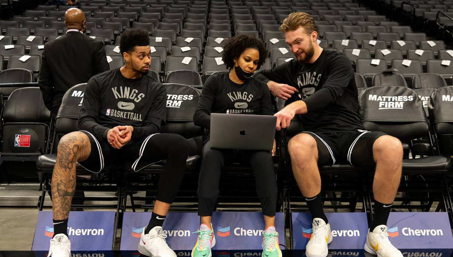 Vasa i Poku dobijaju ženu za trenera? Hornetsi intervjuišu najboljeg stručnjaka G lige