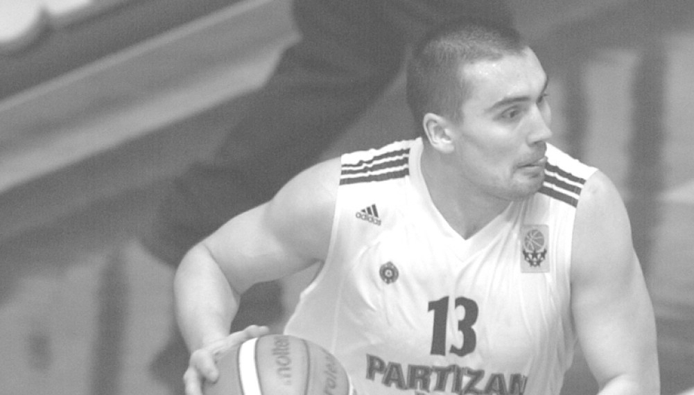 Duel legendi Partizana i Valensije u Areni – dresovi u Dekijevu čast