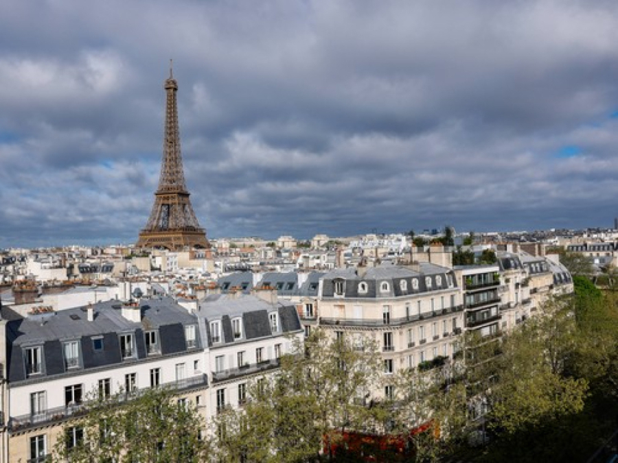 Bukirala hotel za 50 evra, pa se frapirala: Da li je ovde građanski rat u toku? VIDEO