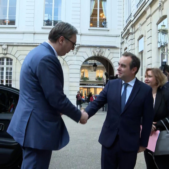Vučić iz Pariza: Francuzi zainteresovani za EXPO