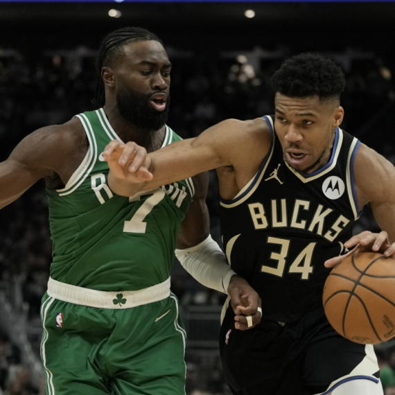 Adetokumbo izbegao ozbiljnu povredu – čeka ga kraća pauza