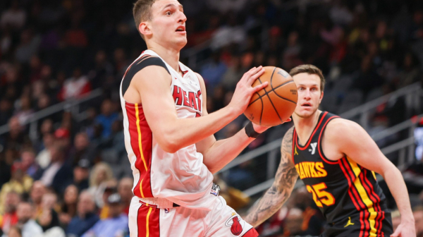 Jović: Odbrana me drži na terenu, Spolstra mi veruje