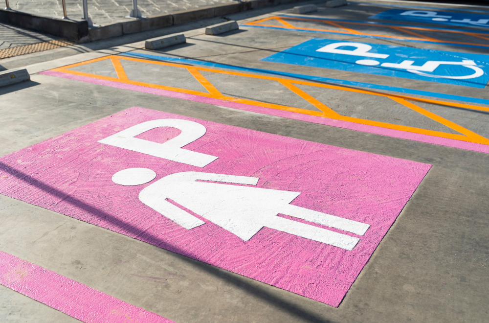 Ukidaju ženska parking mesta: Više nisu ugrožene