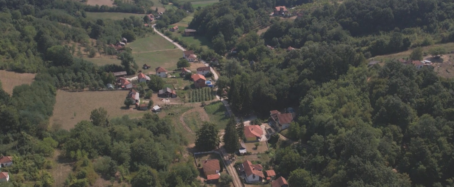 Nije mogao da se kreće, pa se preselio blizu ove banje: Danas mu dolaze stranci po spas FOTO