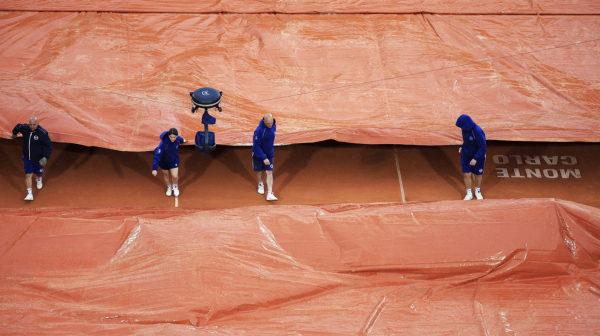 Kiša prekinula Kecmanovića i Dimitrova