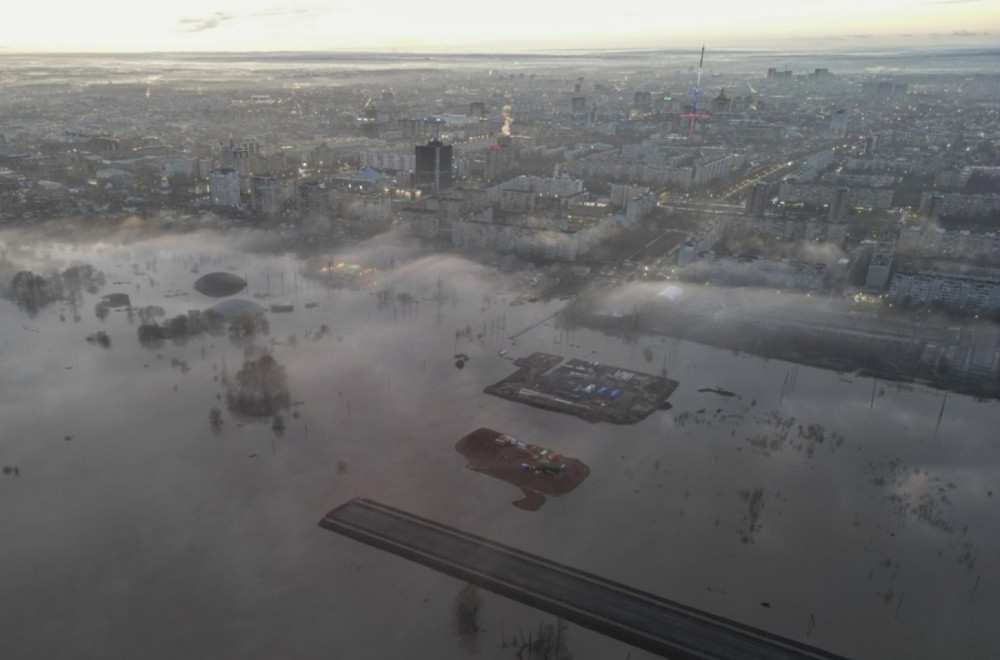 Nezapamćena katastrofa: Rusija tone VIDEO