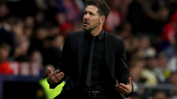 Simeone nasrnuo na direktora Borusije VIDEO