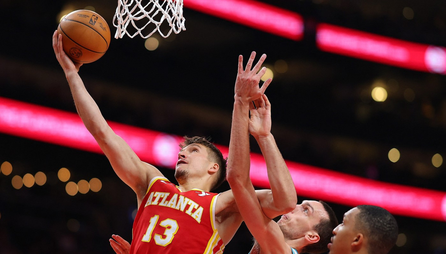 Bogdanović dominirao u srpskom derbiju –  Pokuševski i Micić slavili VIDEO