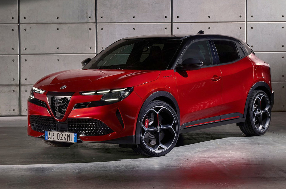 Vlada naterala Alfa Romeo da promeni ime novog modela, više se ne zove Milano!