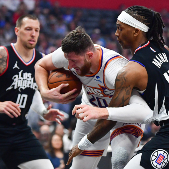 Nurkić igra kao Denis Rodman VIDEO