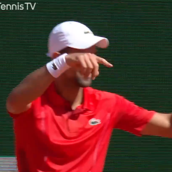 Dirigent Đoković odgovorio na zvižduke VIDEO