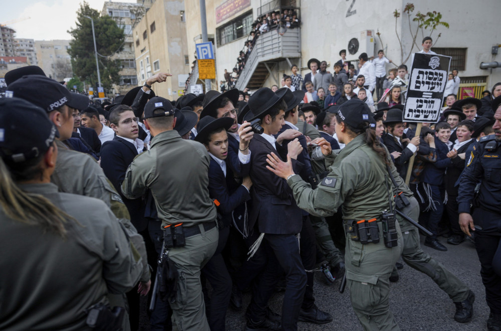 Hiljade ultraortodoksnih Jevreja na ulicama Jerusalima: Protestuju protiv regrutacije