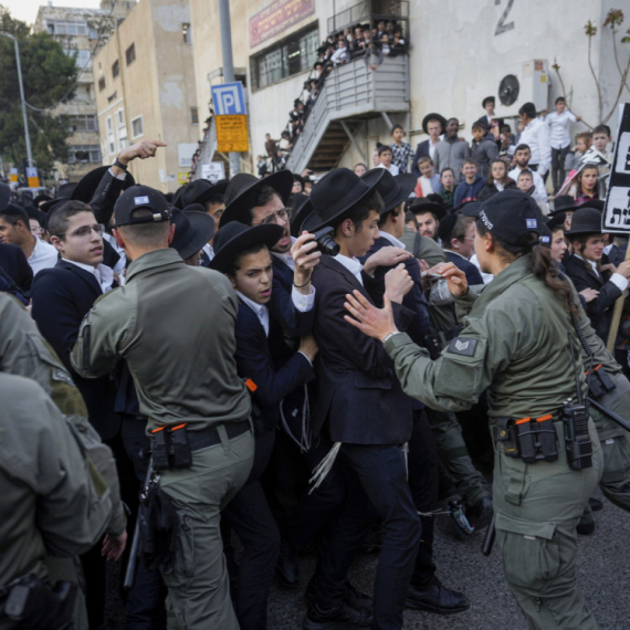 Hiljade ultraortodoksnih Jevreja na ulicama Jerusalima: Protestuju protiv regrutacije