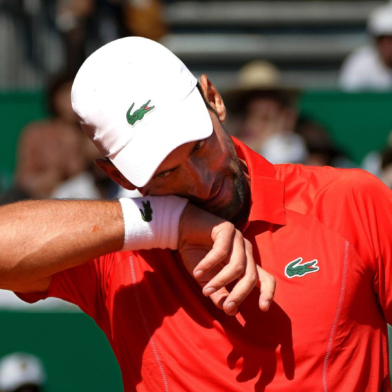 Svet priča o Novakovim mukama u Monte Karlu FOTO