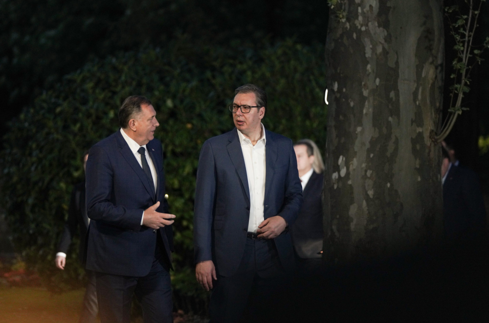 Ovo su tri Vučićeva pitanja silama koje su opsednute Srebrenicom