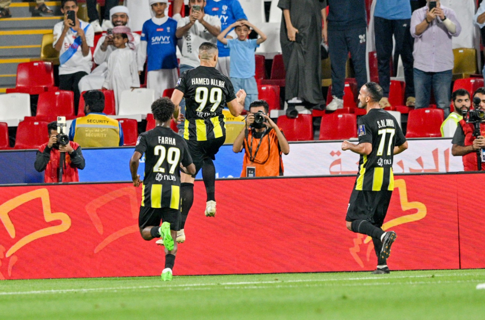 Svet šokiran onim što je video u Arabiji – navijač bičevao fudbalera! VIDEO