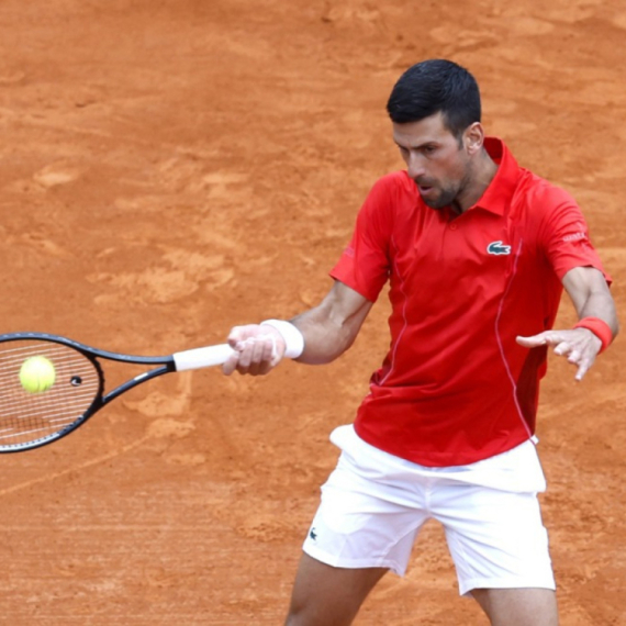 Novak kroz muke do polufinala u Monte Karlu