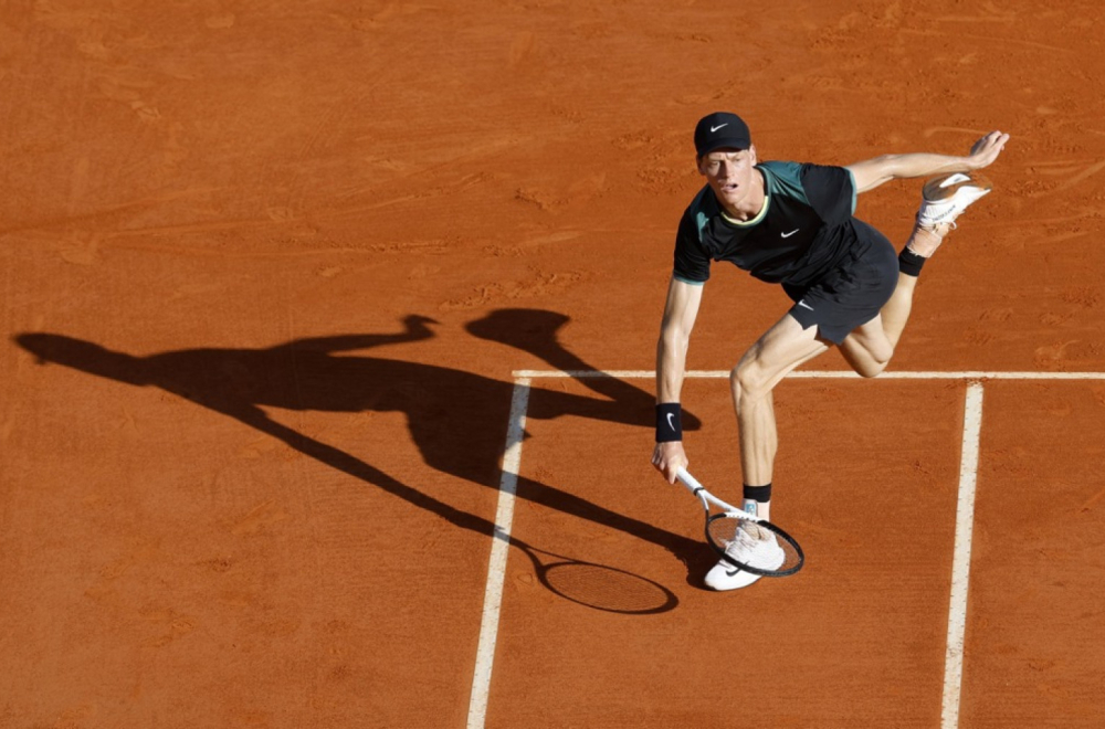 Siner u polufinalu uz puno kontroverzi VIDEO